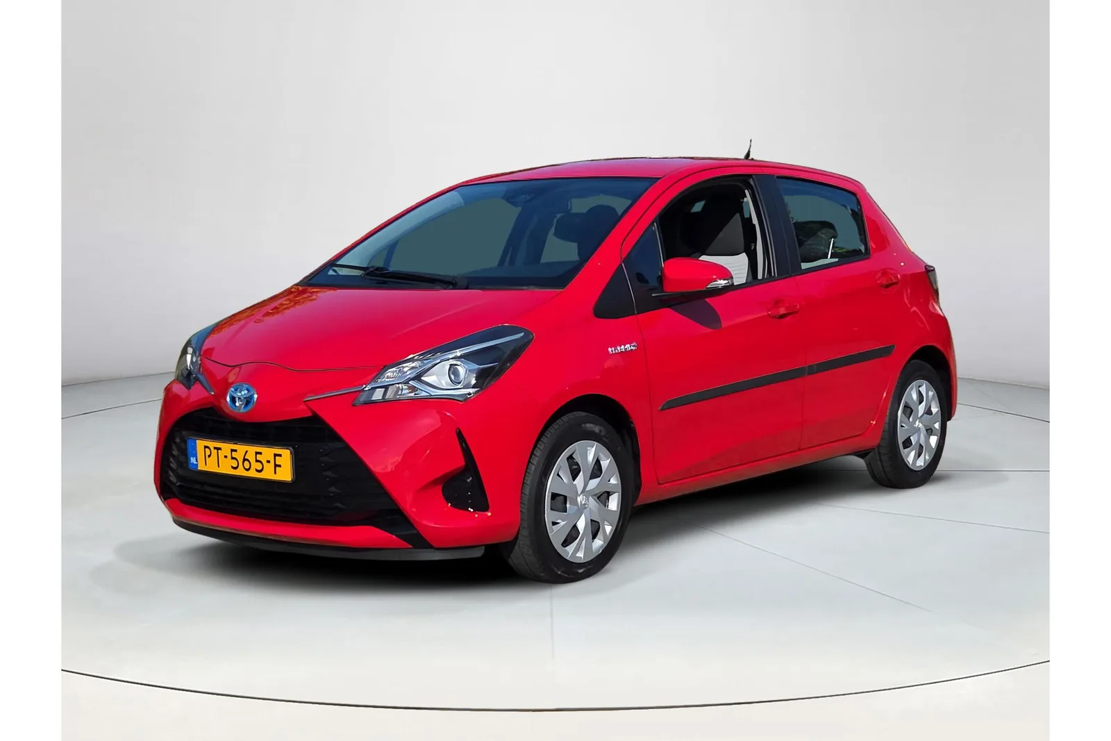 Toyota Yaris (2017) — foto 1