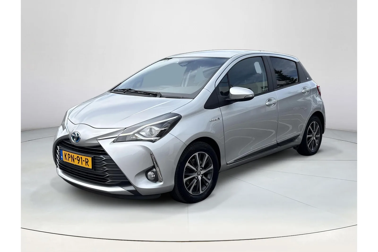Toyota Yaris (2020) — foto 1