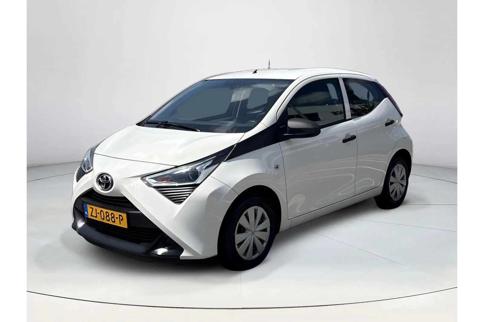 Toyota Aygo (2019) — foto 1