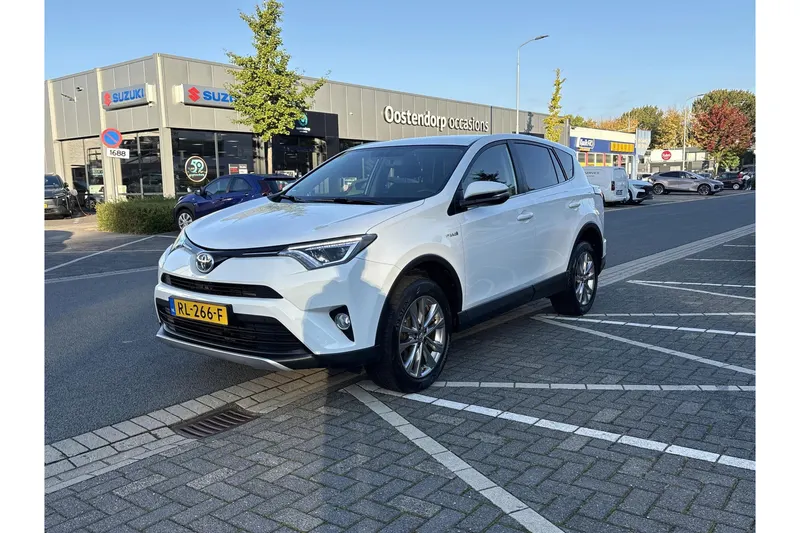 Toyota RAV4 (2016)