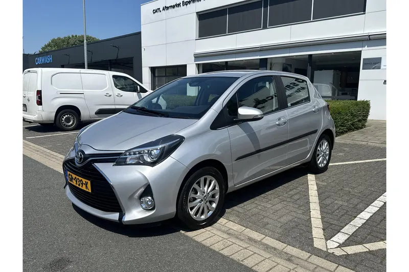 Toyota Yaris (2015)