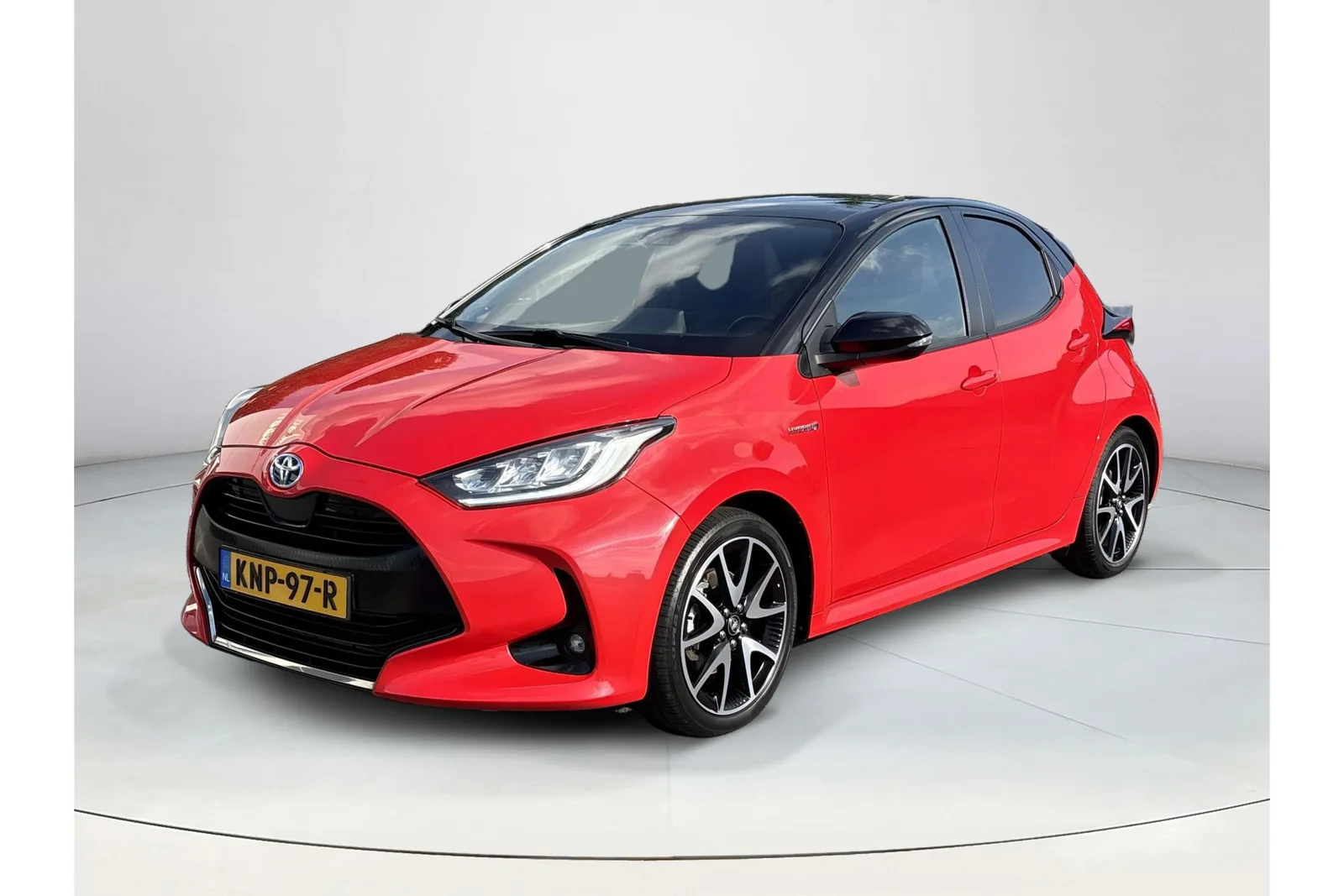 Toyota Yaris (2021) — foto 1