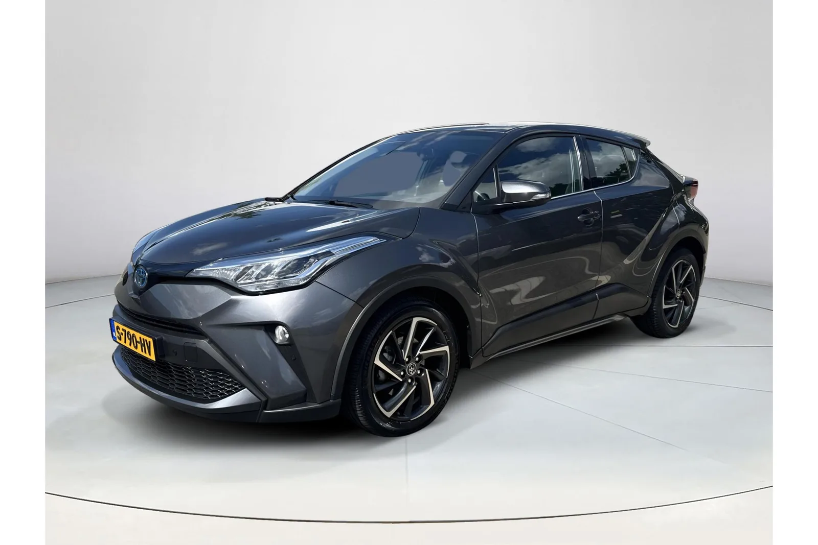 Toyota C-HR (2023) — foto 1