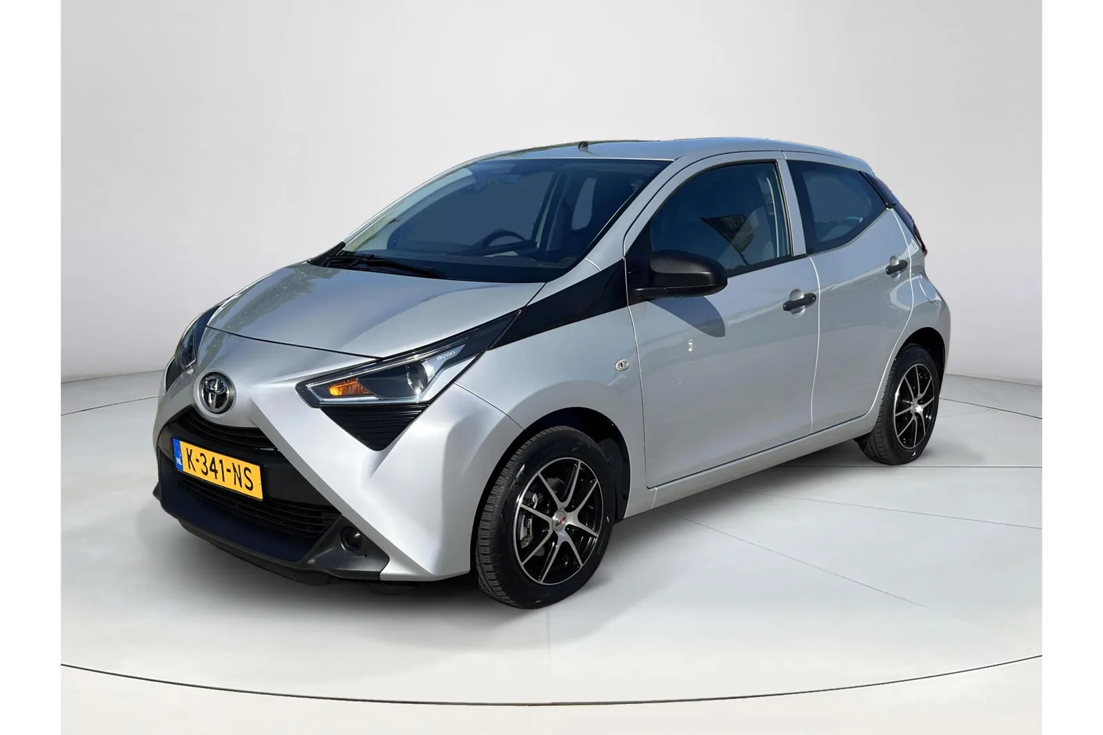 Toyota Aygo (2021) — foto 1