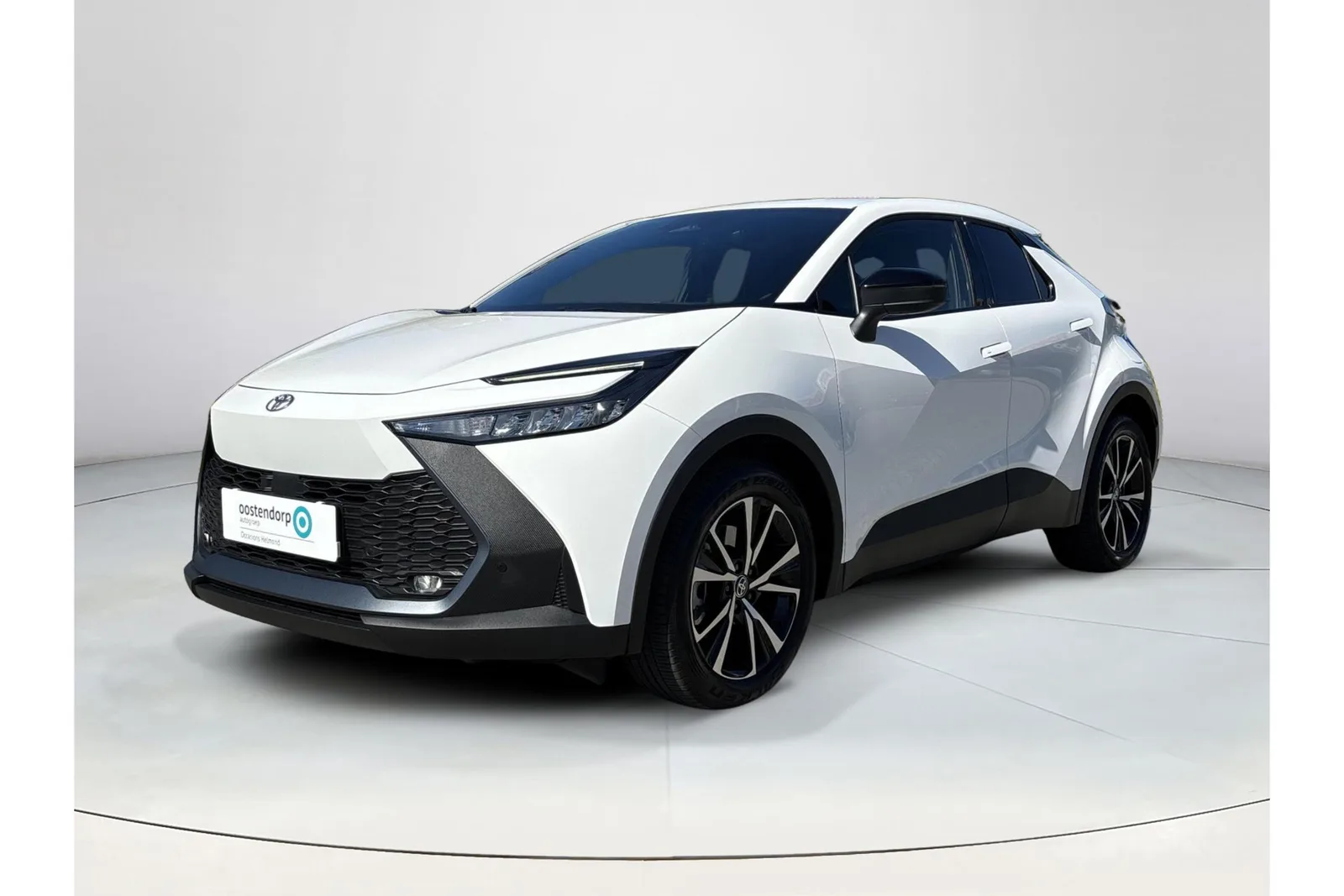 Toyota C-HR (2024) — foto 1
