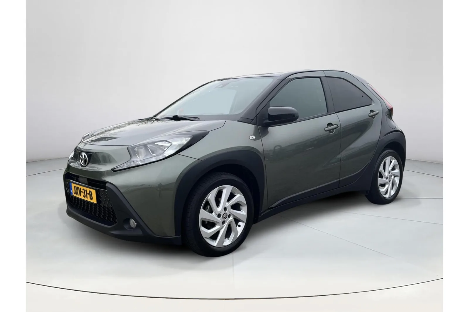 Toyota Aygo X (2022) — foto 1