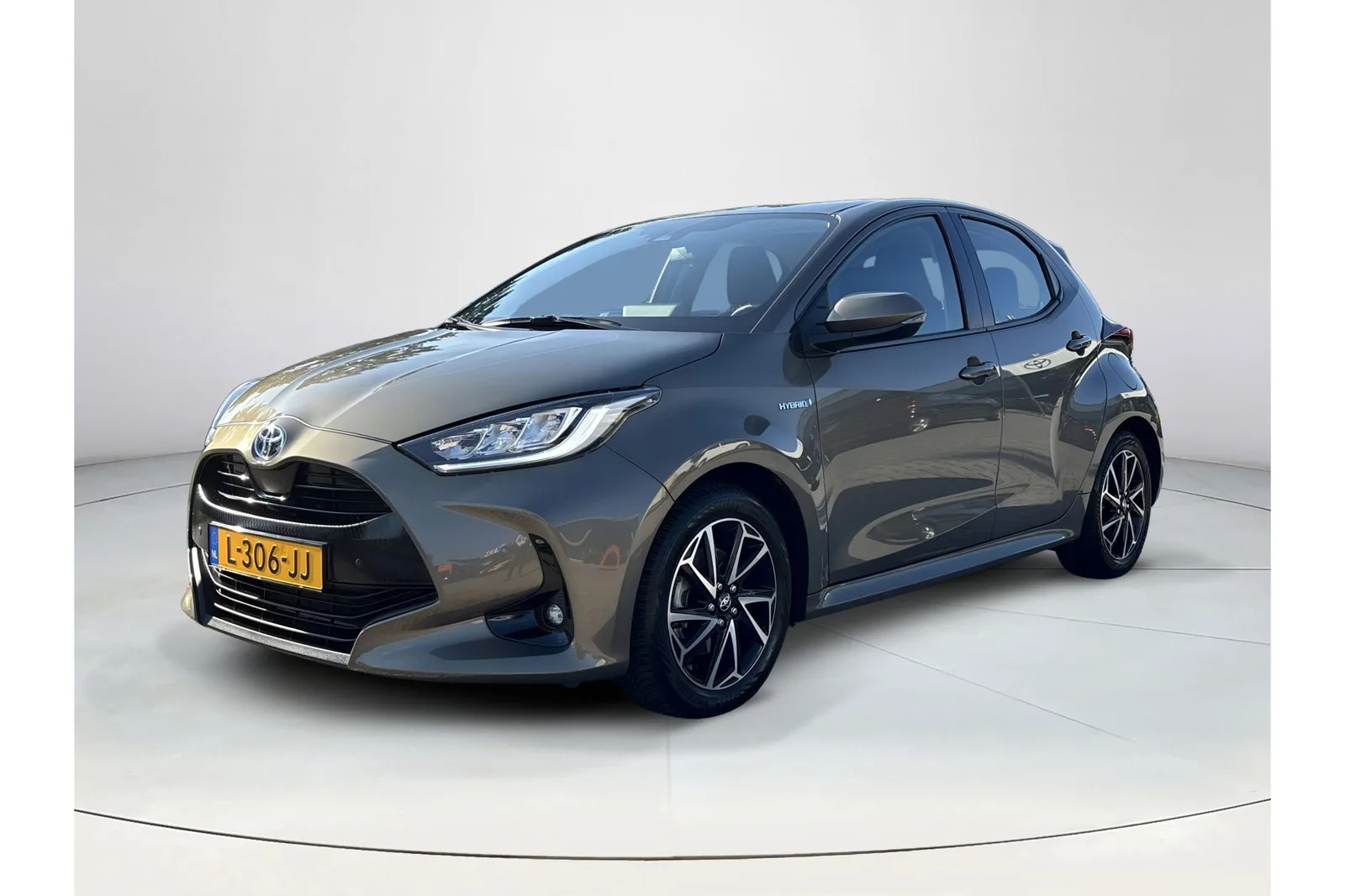 Toyota Yaris (2021) — foto 1
