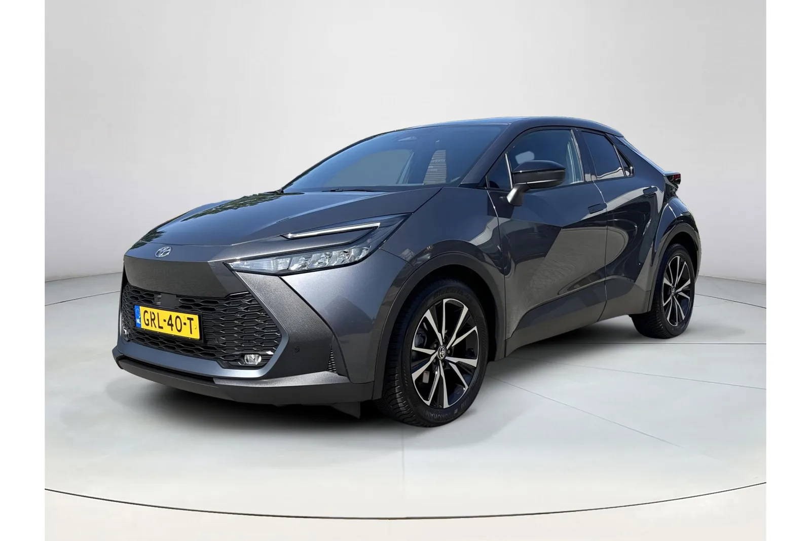 Toyota C-HR (2024) — foto 1