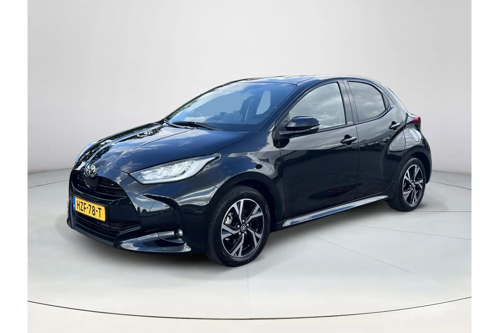 Toyota Yaris (2025) — foto 1