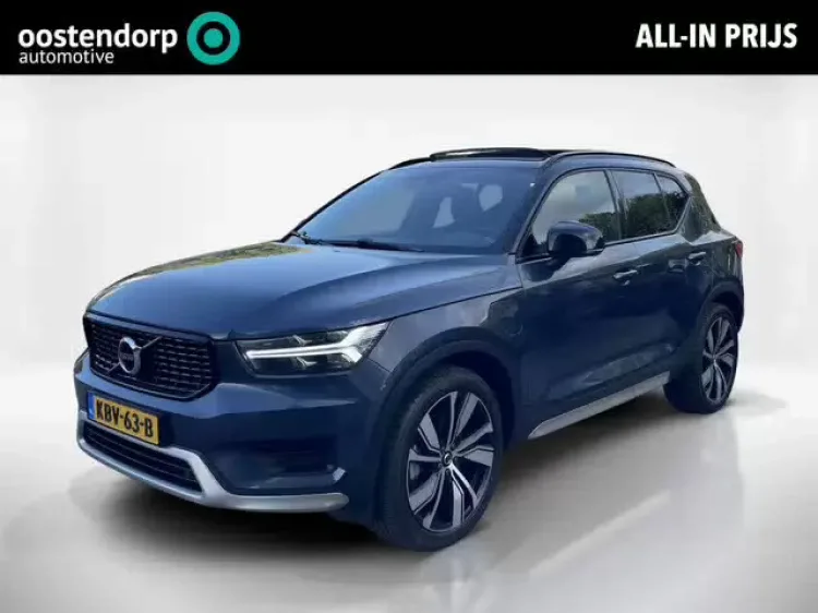 Volvo XC40 (2022) — foto 1