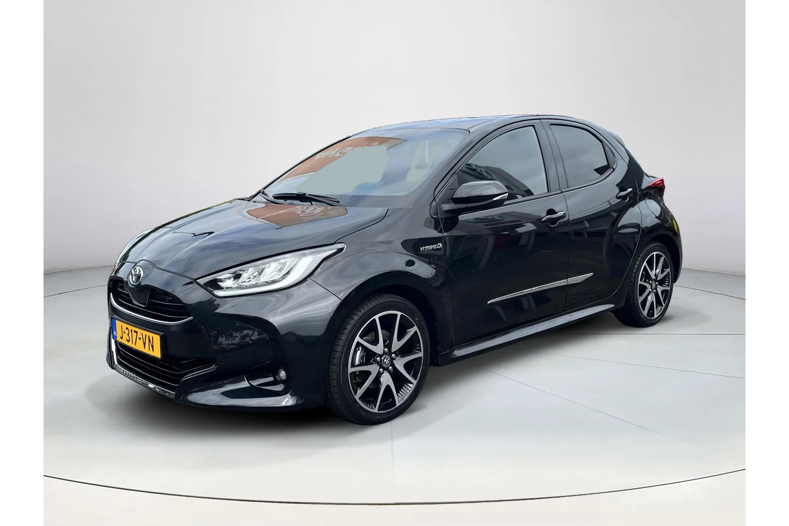 Toyota Yaris (2020) — foto 1