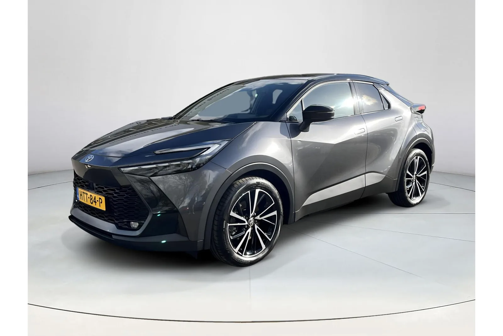 Toyota C-HR (2025) — foto 1