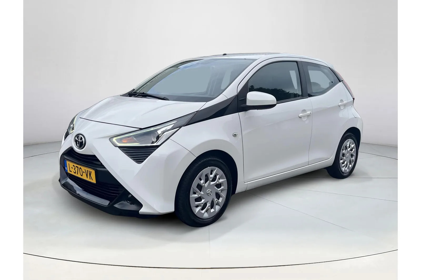 Toyota Aygo (2021) — foto 1