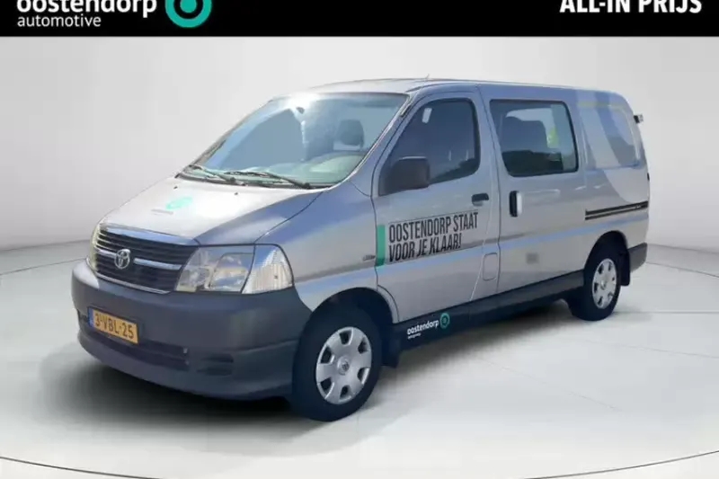 Toyota HiAce (2009)