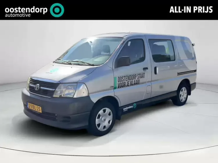 Toyota HiAce (2009) — foto 1
