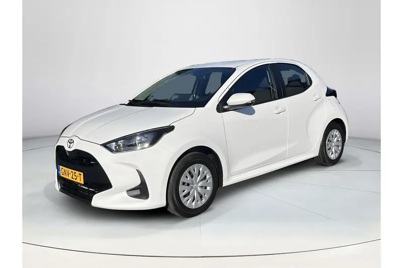 Toyota Yaris (2024)