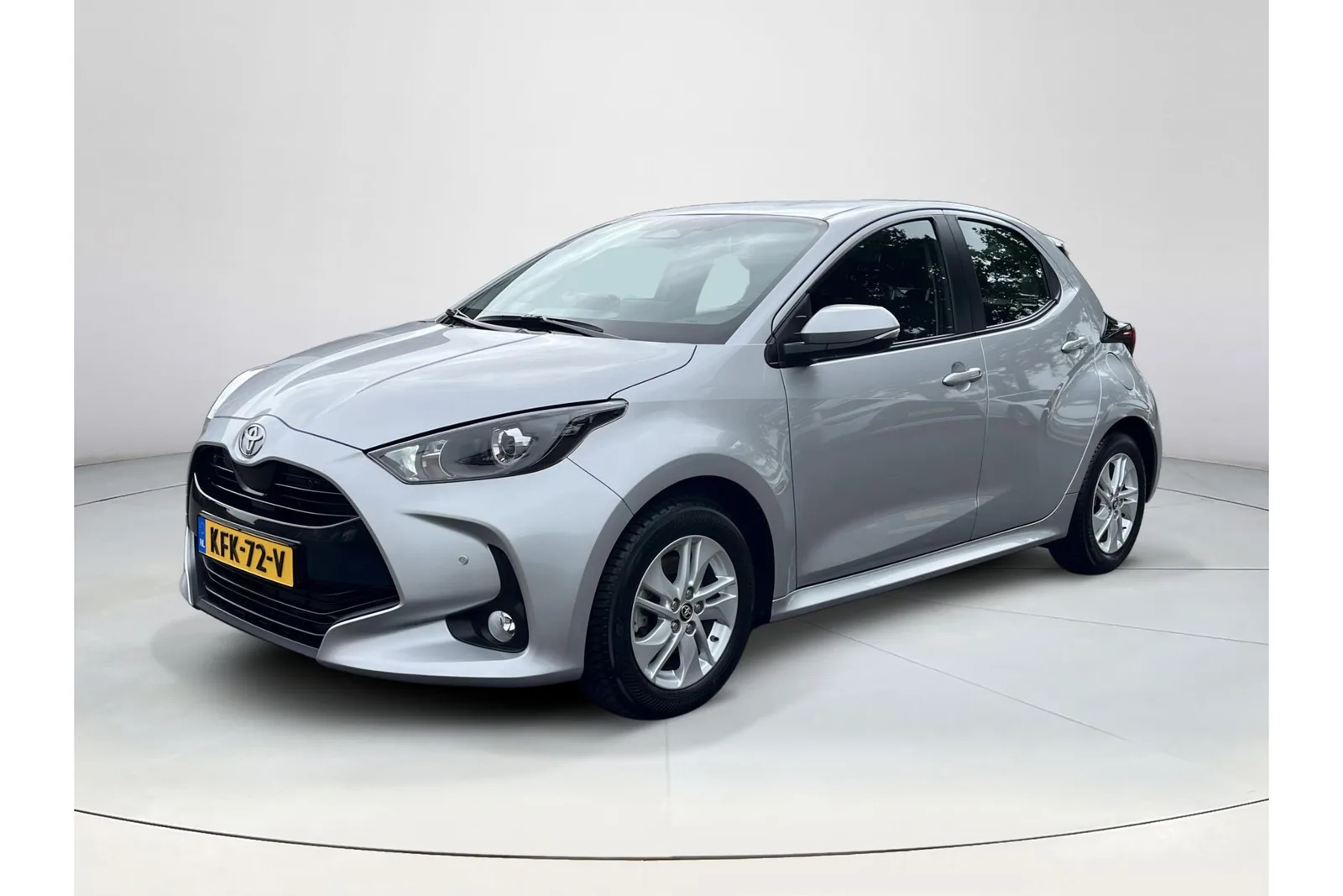 Toyota Yaris (2025) — foto 1