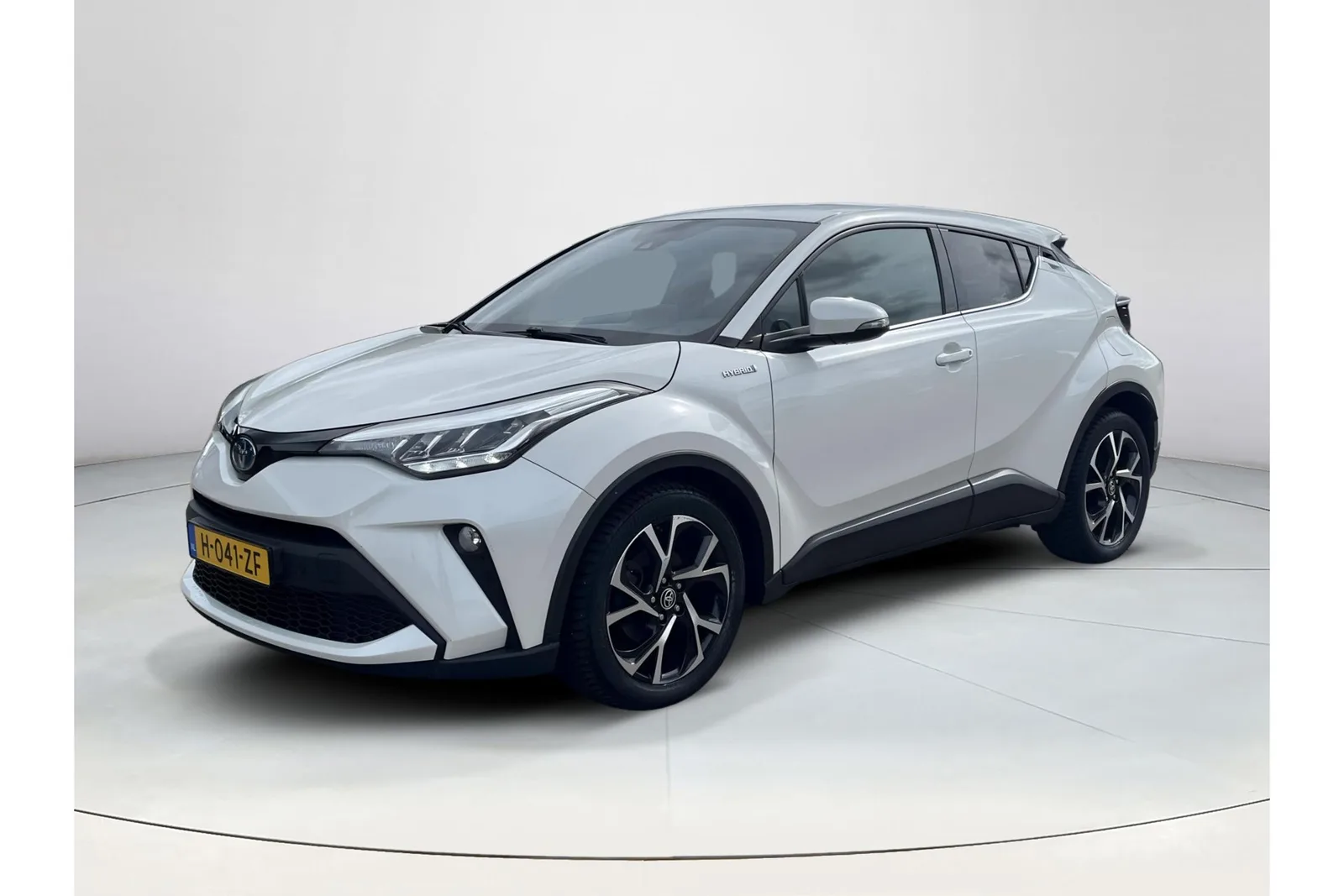 Toyota C-HR (2020) — foto 1
