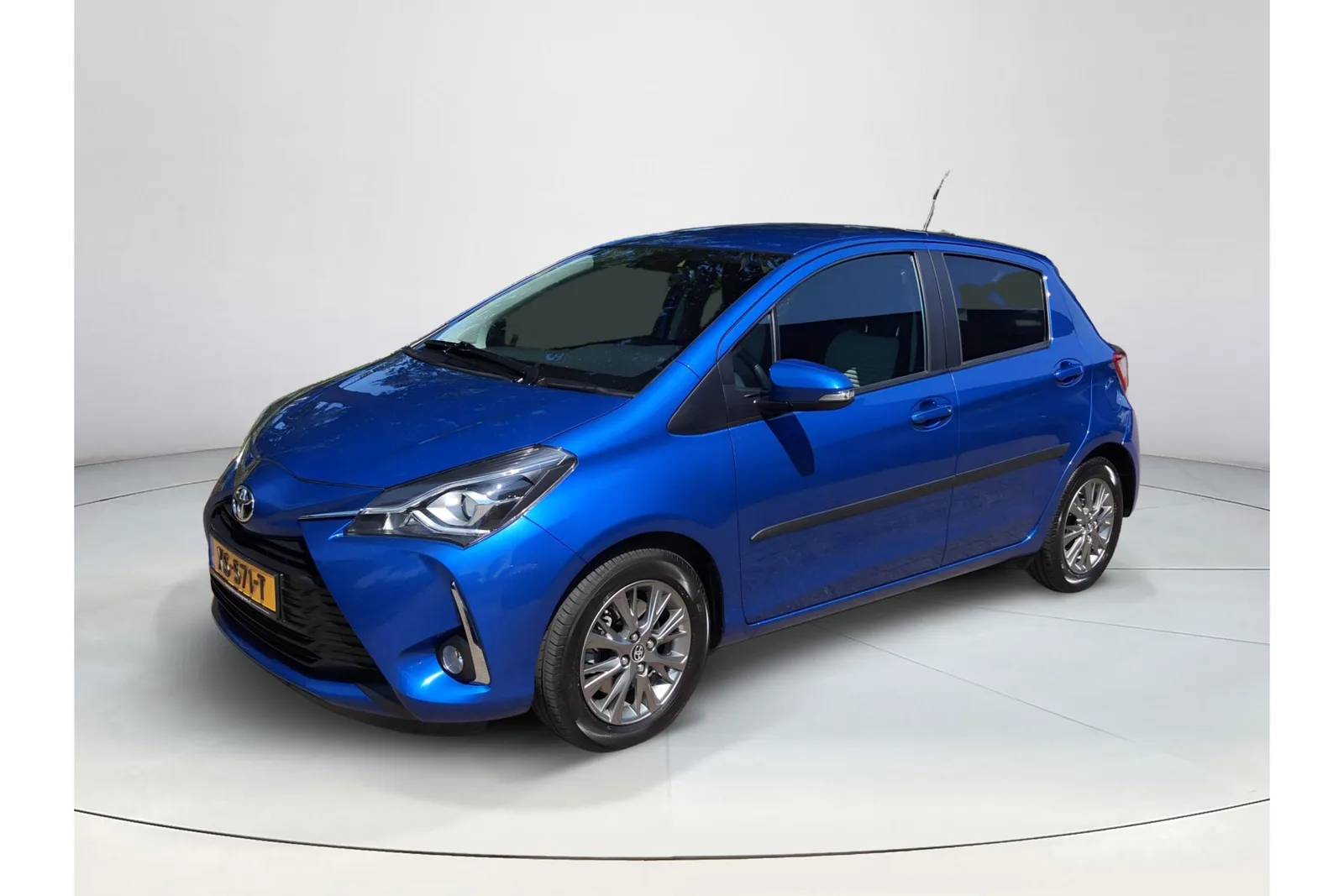 Toyota Yaris (2019) — foto 1