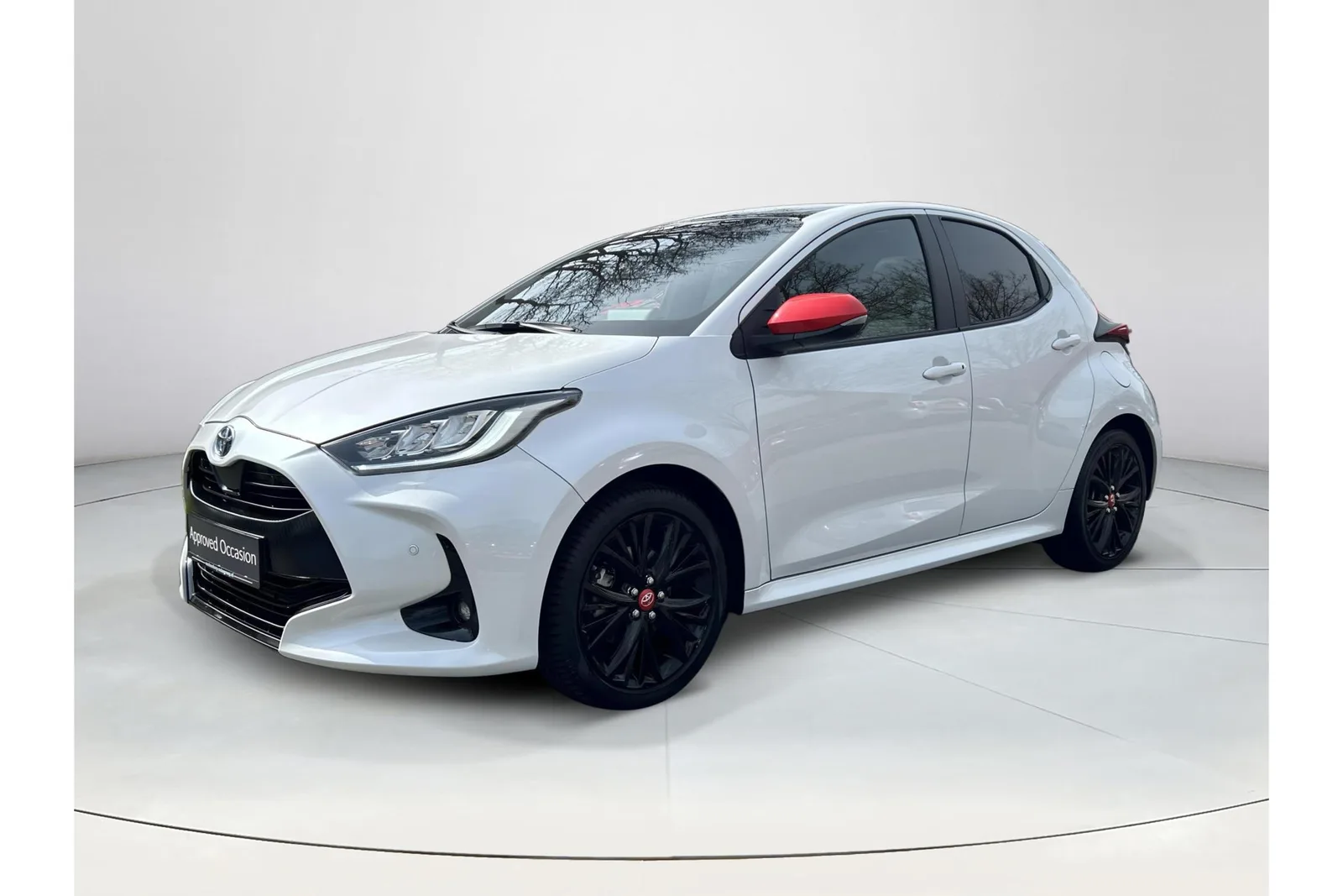 Toyota Yaris (2022) — foto 1