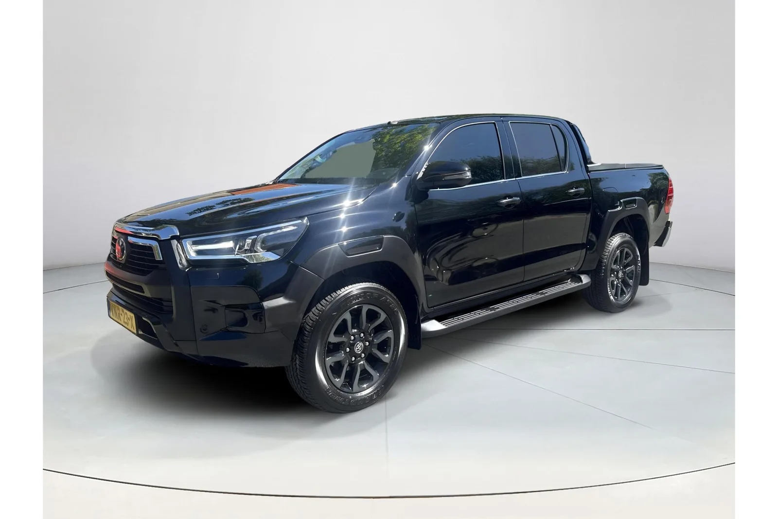 Toyota Hilux (2022) — foto 1