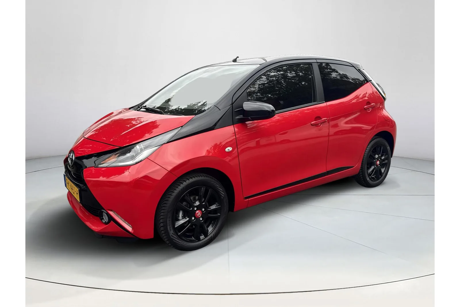 Toyota Aygo (2017) — foto 1