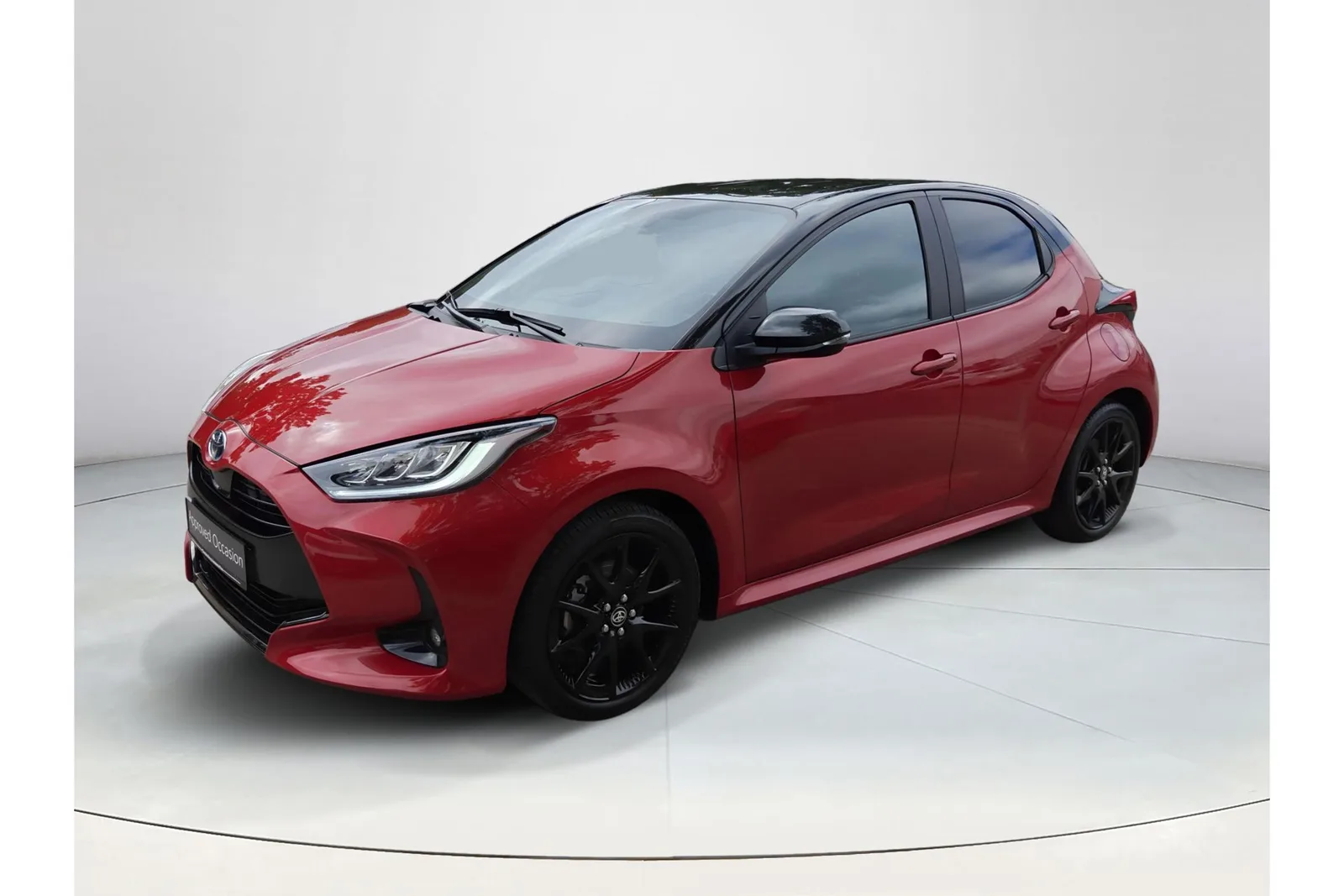 Toyota Yaris (2023) — foto 1