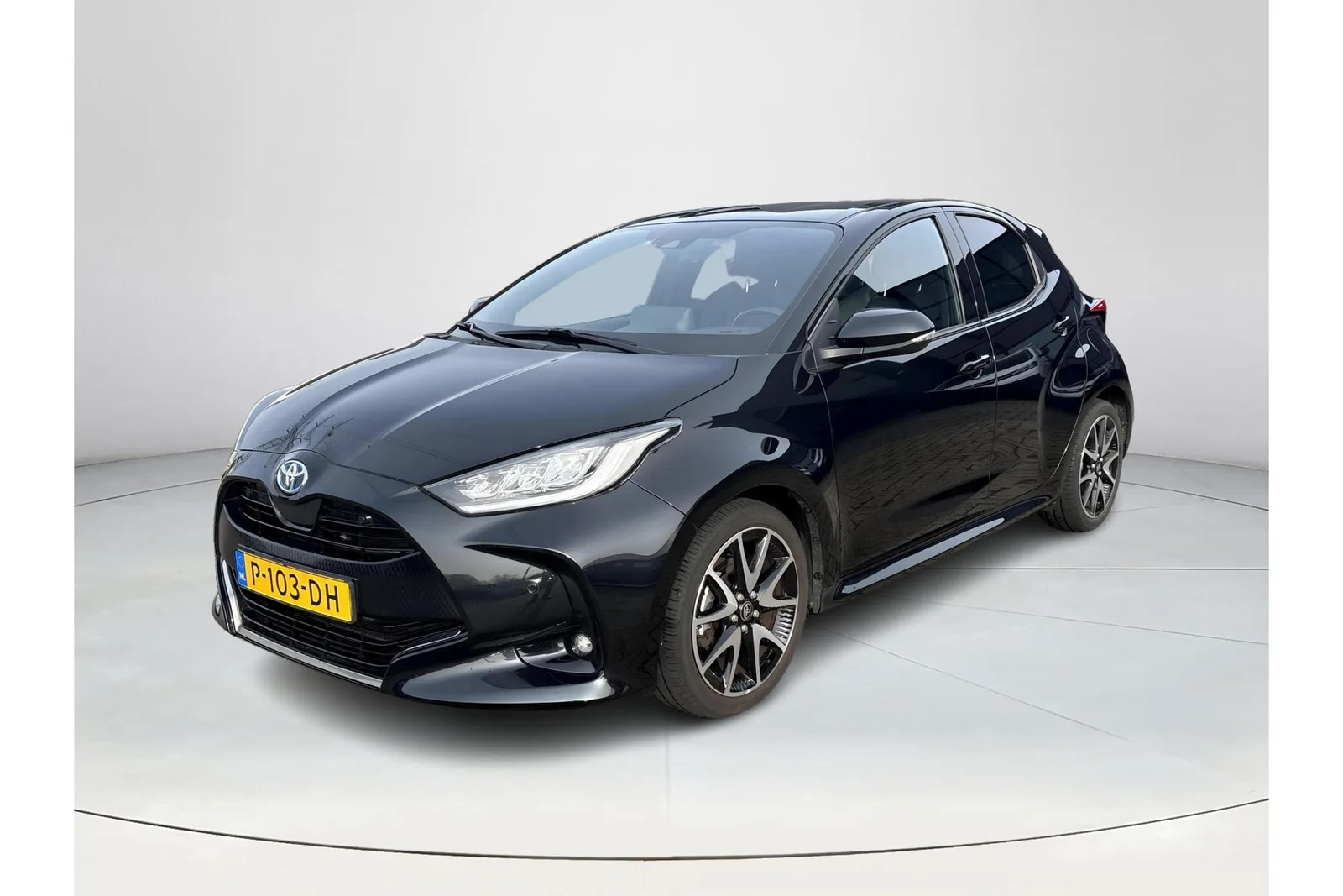 Toyota Yaris (2022) — foto 1