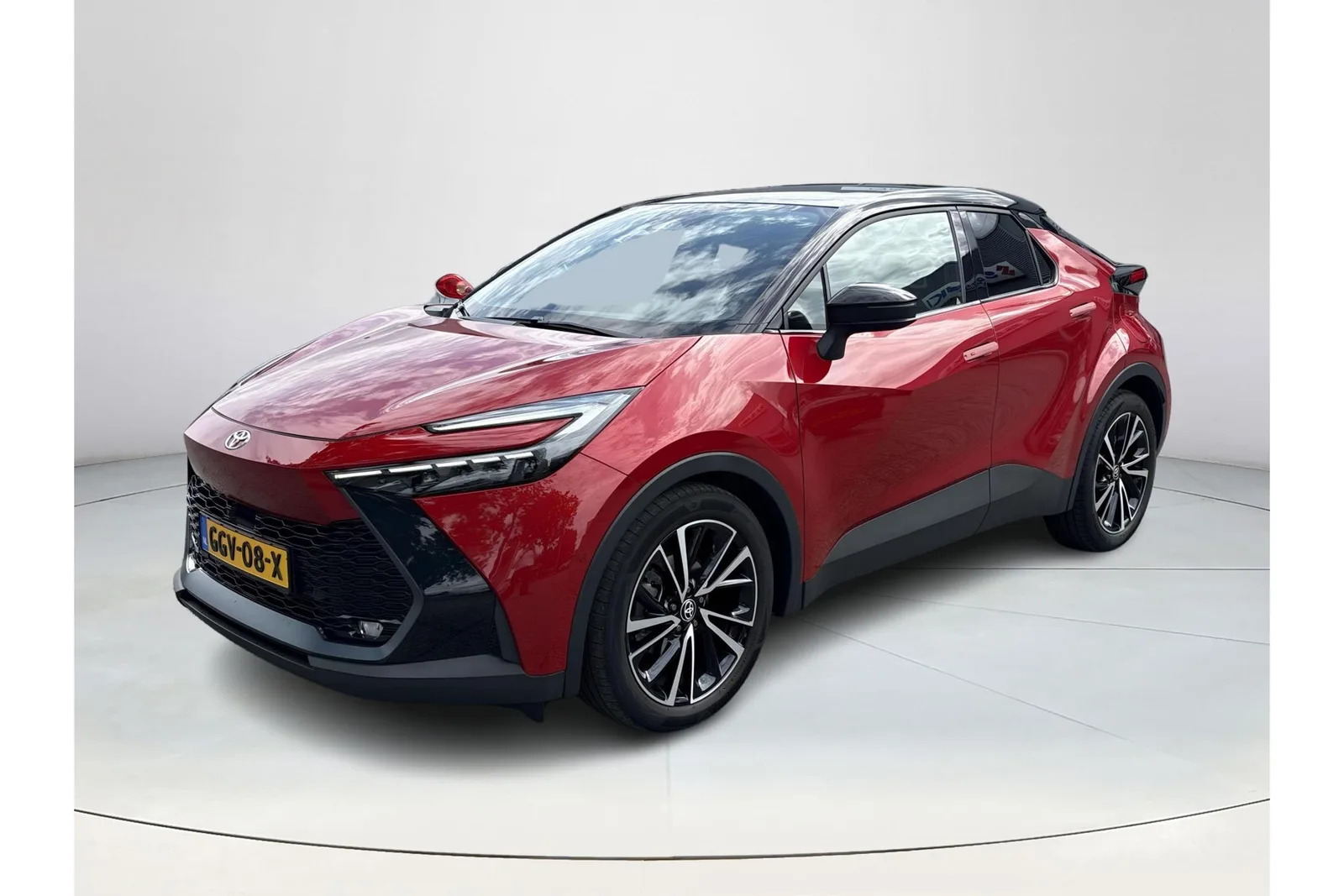 Toyota C-HR (2023) — foto 1