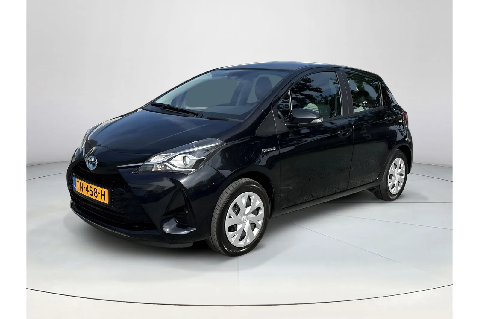 Toyota Yaris (2018) — foto 1