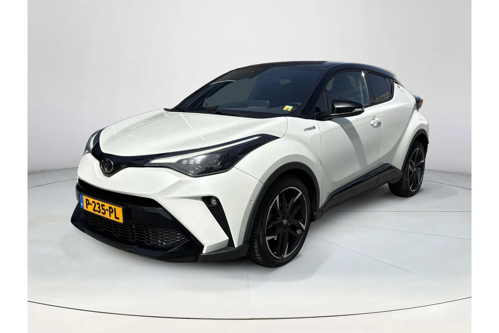 Toyota C-HR (2021) — foto 1