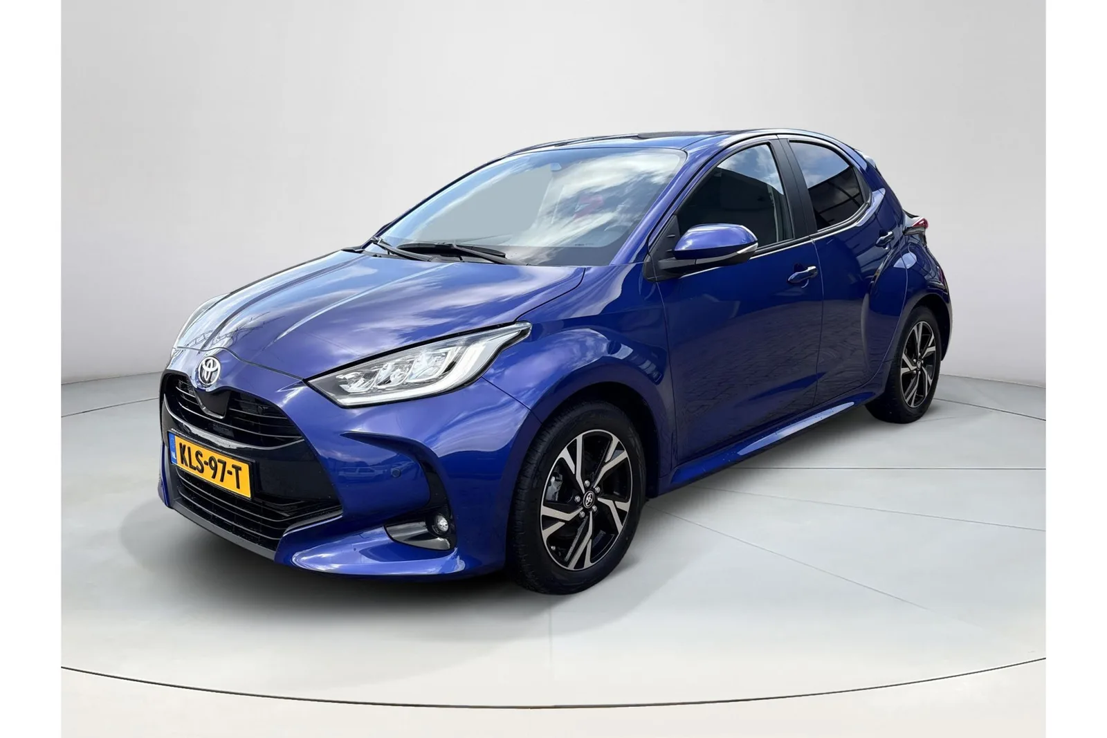 Toyota Yaris (2025) — foto 1