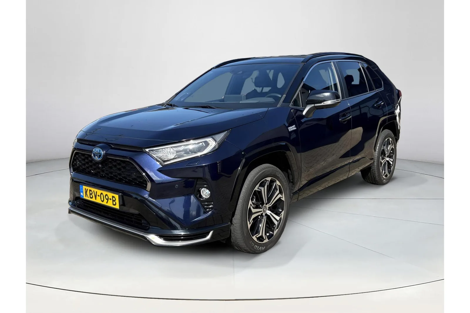 Toyota RAV4 (2022) — foto 1