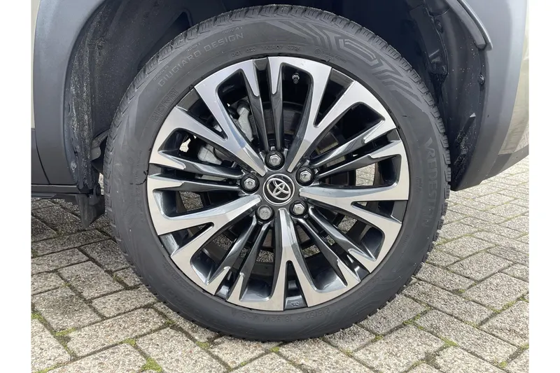 Toyota Yaris Cross (2022)