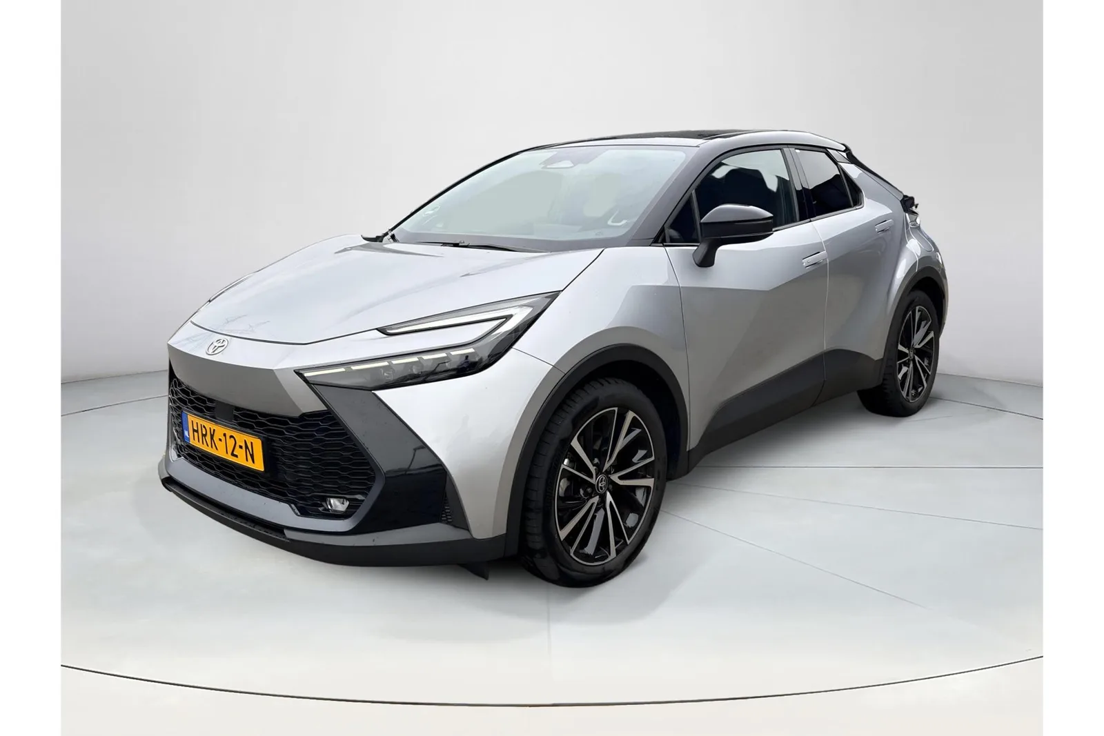 Toyota C-HR (2025) — foto 1