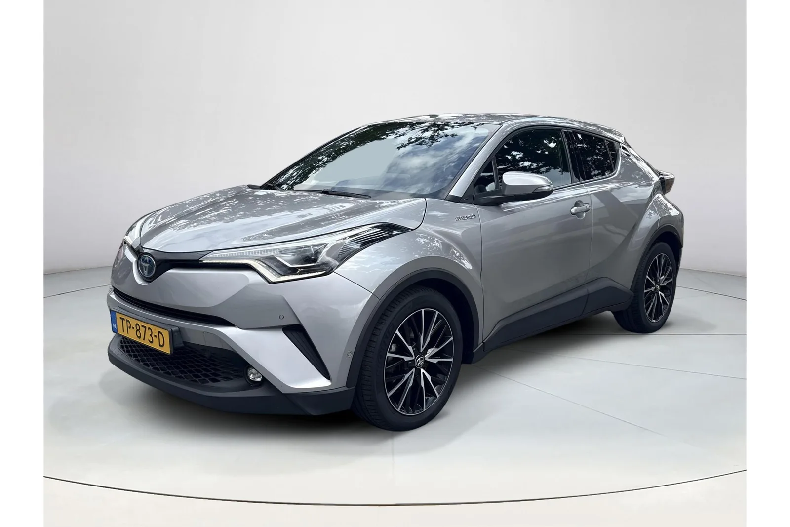 Toyota C-HR (2018) — foto 1