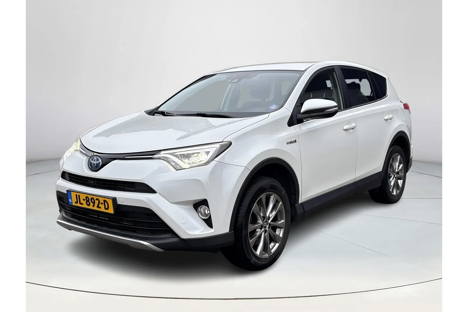 Toyota RAV4 (2016) — foto 1