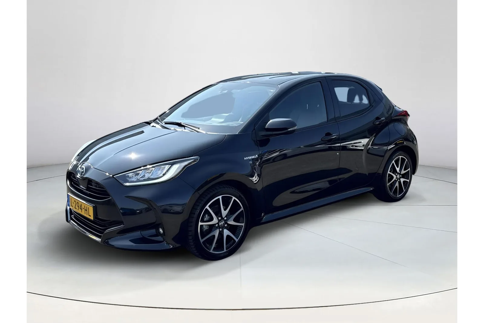 Toyota Yaris (2021) — foto 1