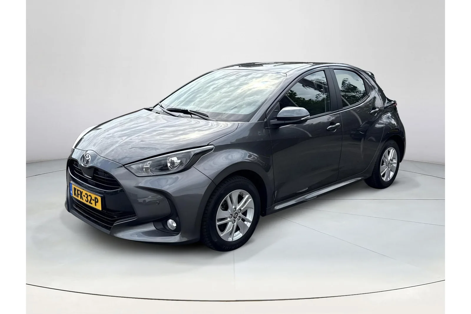 Toyota Yaris (2025) — foto 1