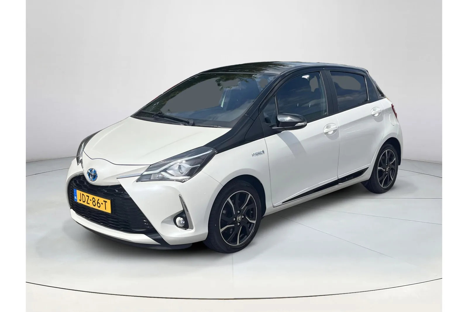 Toyota Yaris (2019) — foto 1