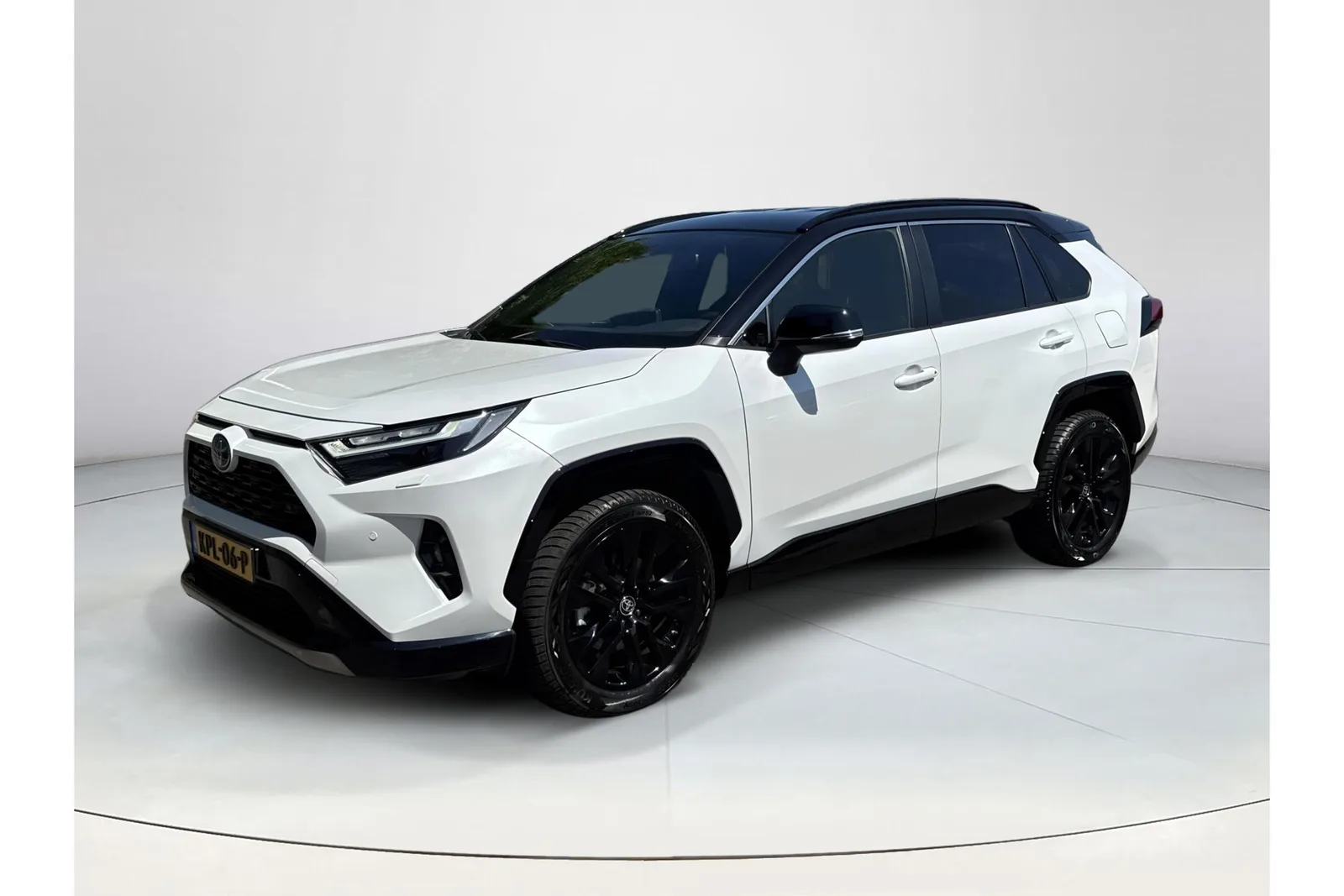 Toyota RAV4 (2024) — foto 1