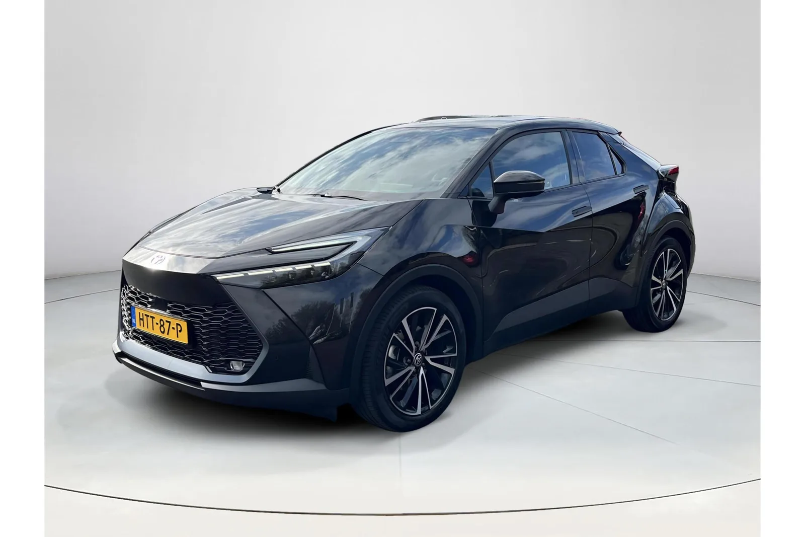 Toyota C-HR (2025) — foto 1