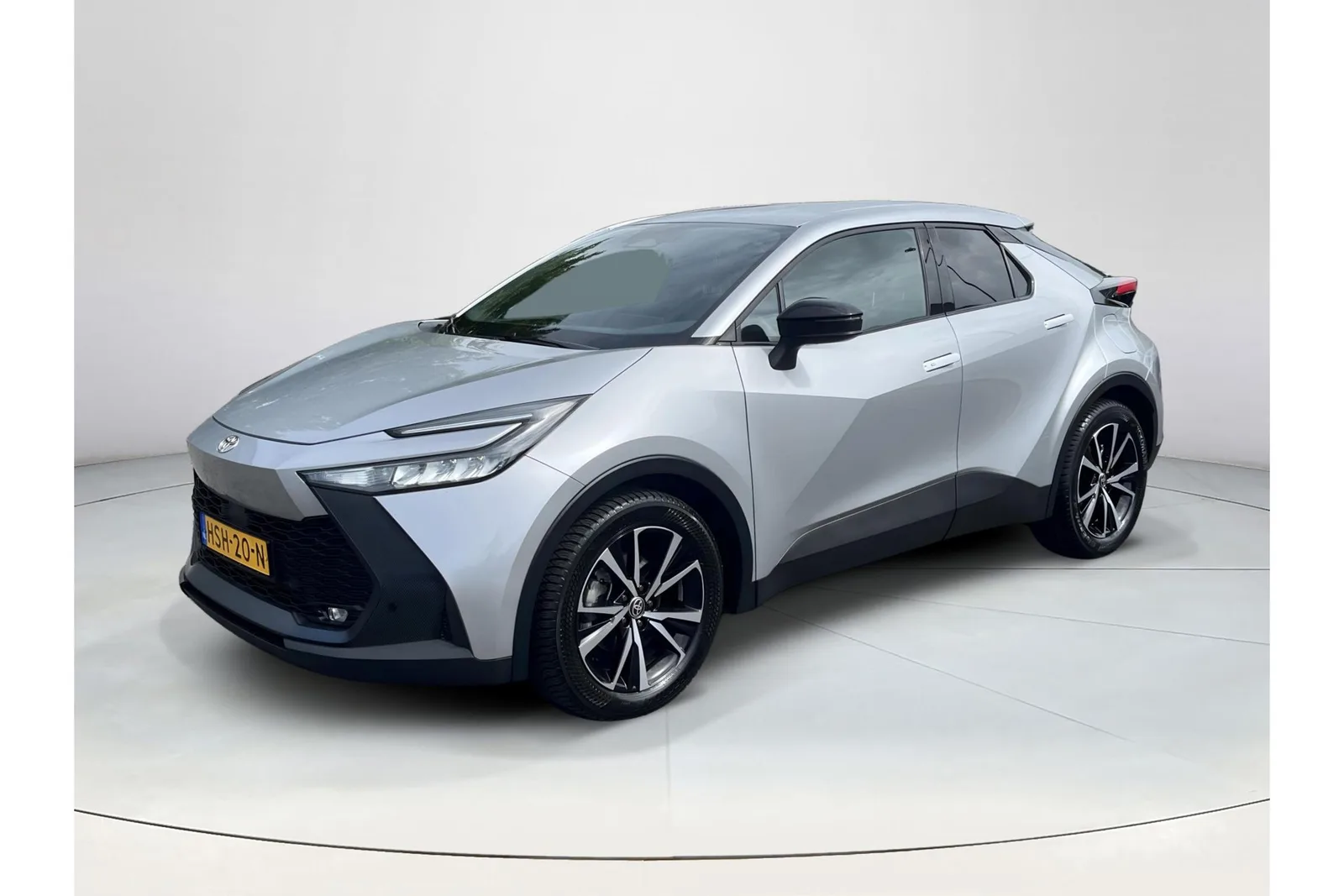 Toyota C-HR (2025) — foto 1