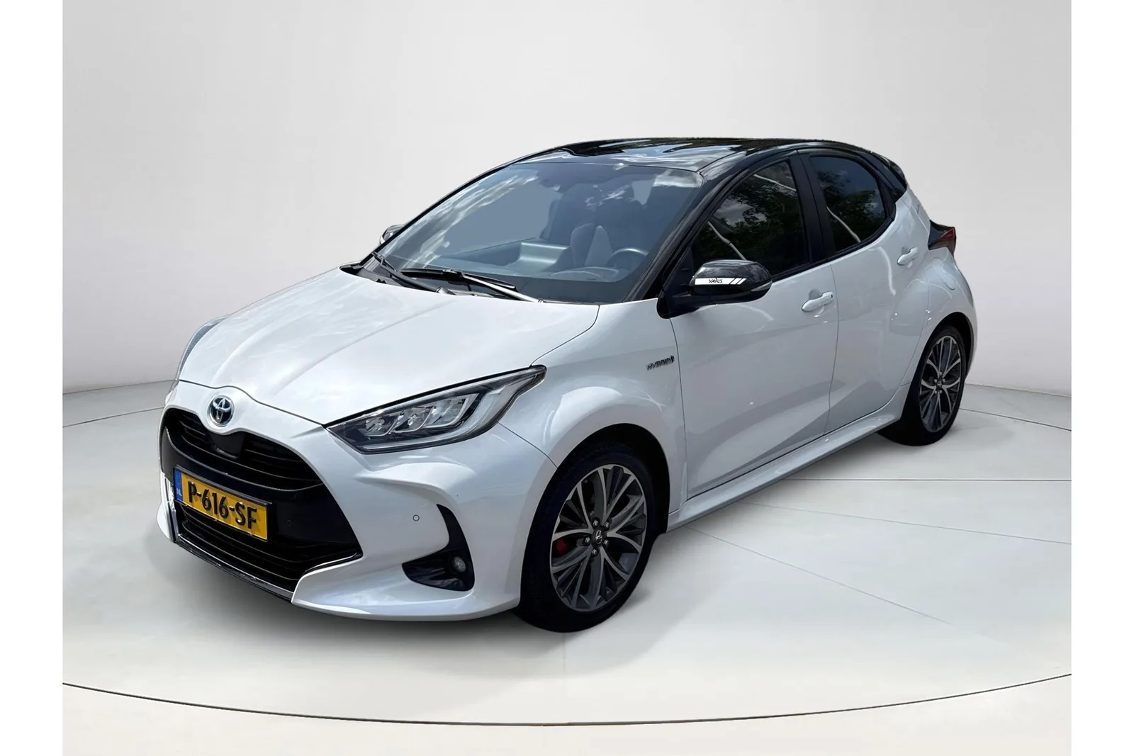 Toyota Yaris (2021) — foto 1