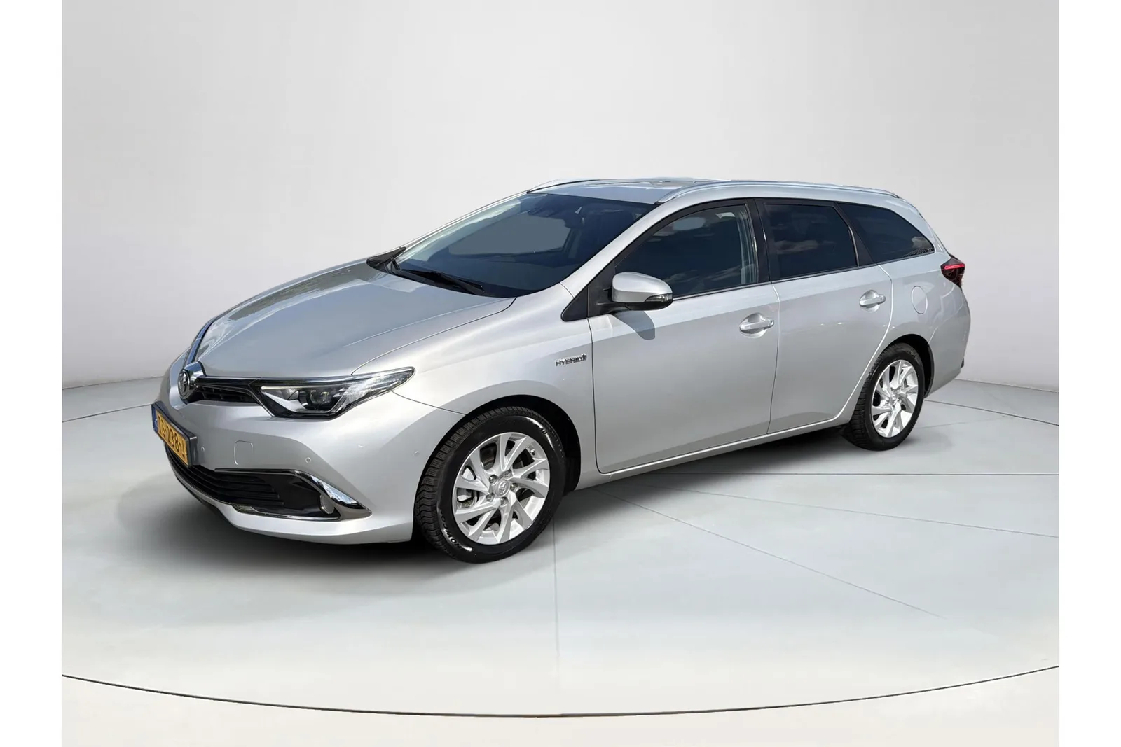 Toyota Auris (2018) — foto 1