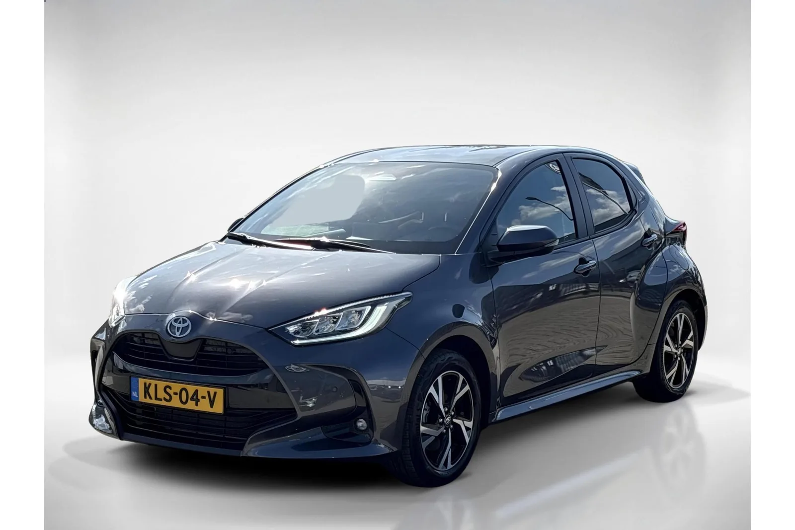 Toyota Yaris (2025) — foto 1
