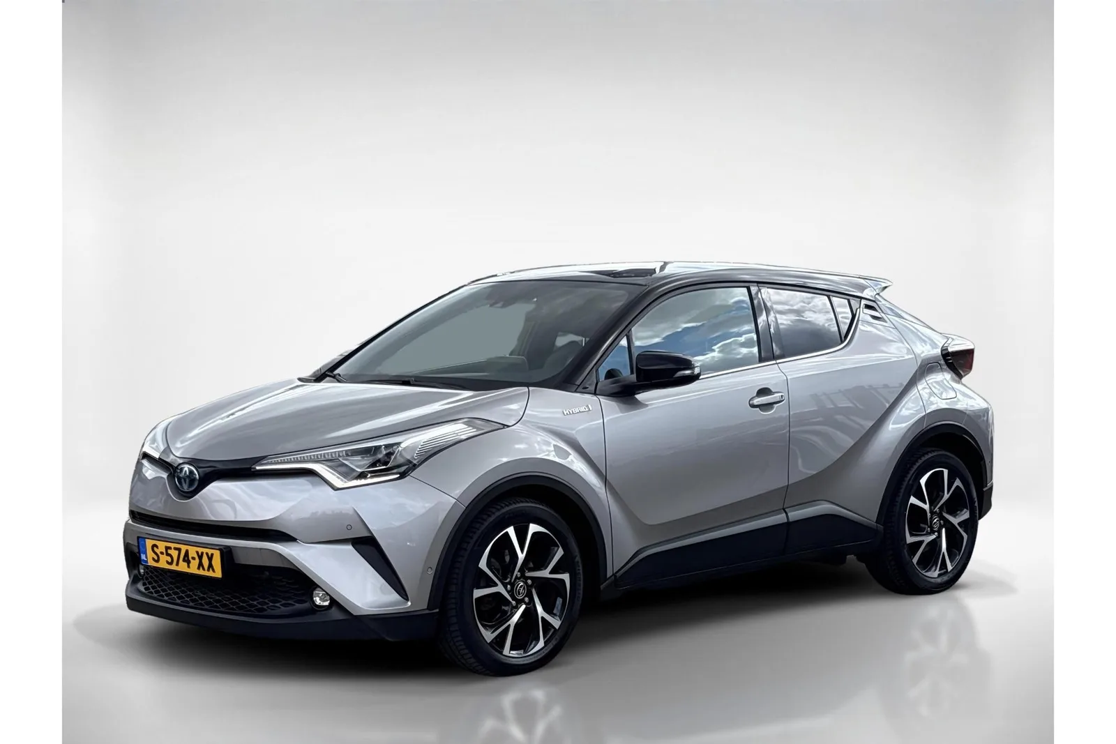 Toyota C-HR (2019) — foto 1