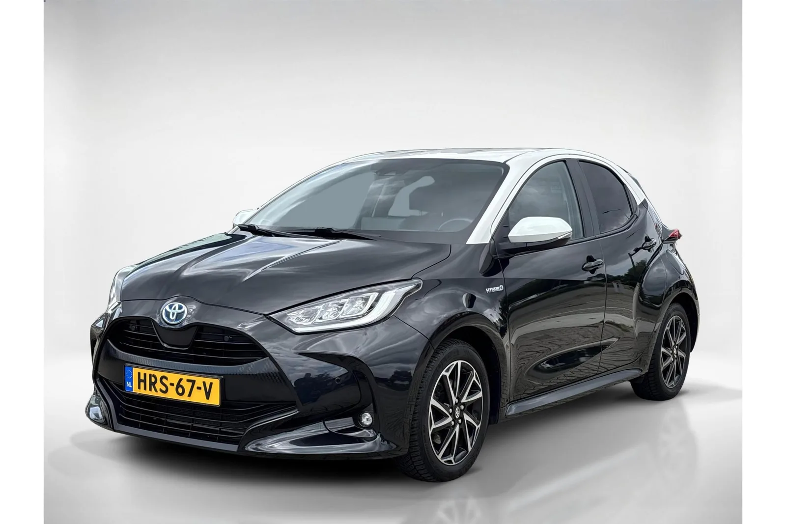 Toyota Yaris (2021) — foto 1