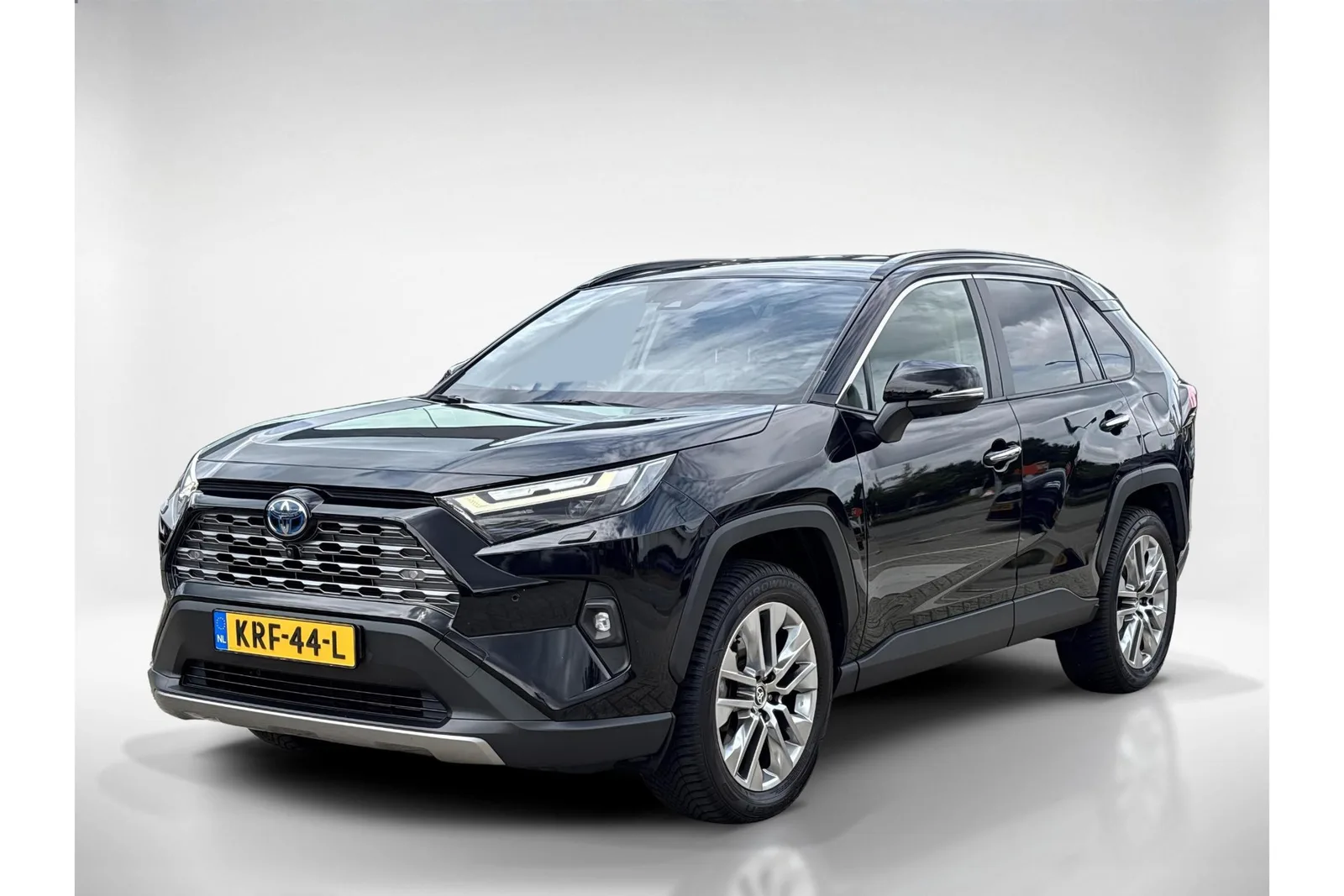 Toyota RAV4 (2023) — foto 1