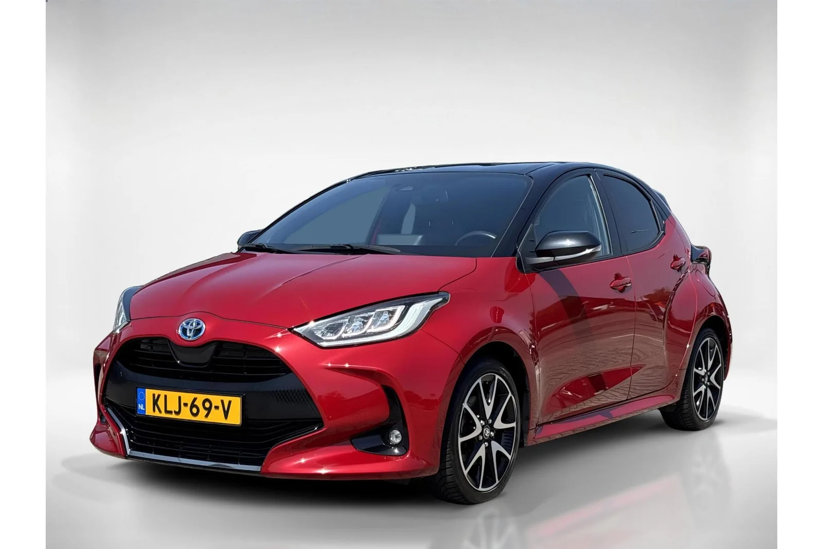 Toyota Yaris (2022) — foto 1
